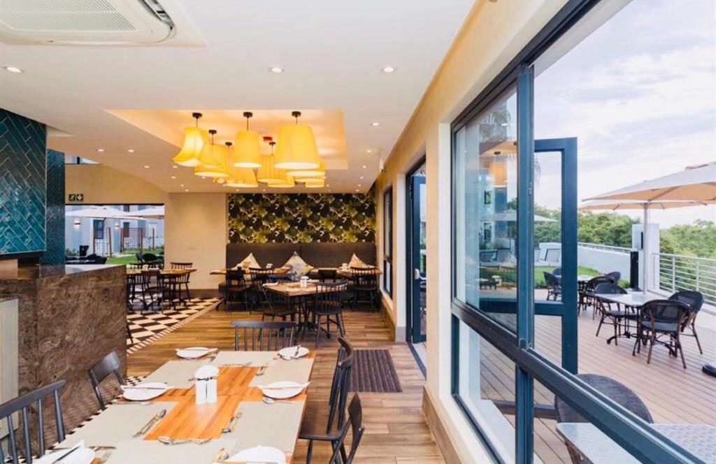 The Regency Hotel Apartment Pretoria-Noord Extérieur photo